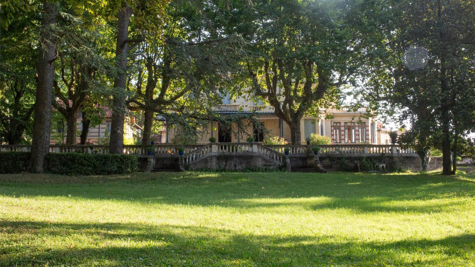 Hotel-Musee Villa Bagatelle Irigny Esterno foto